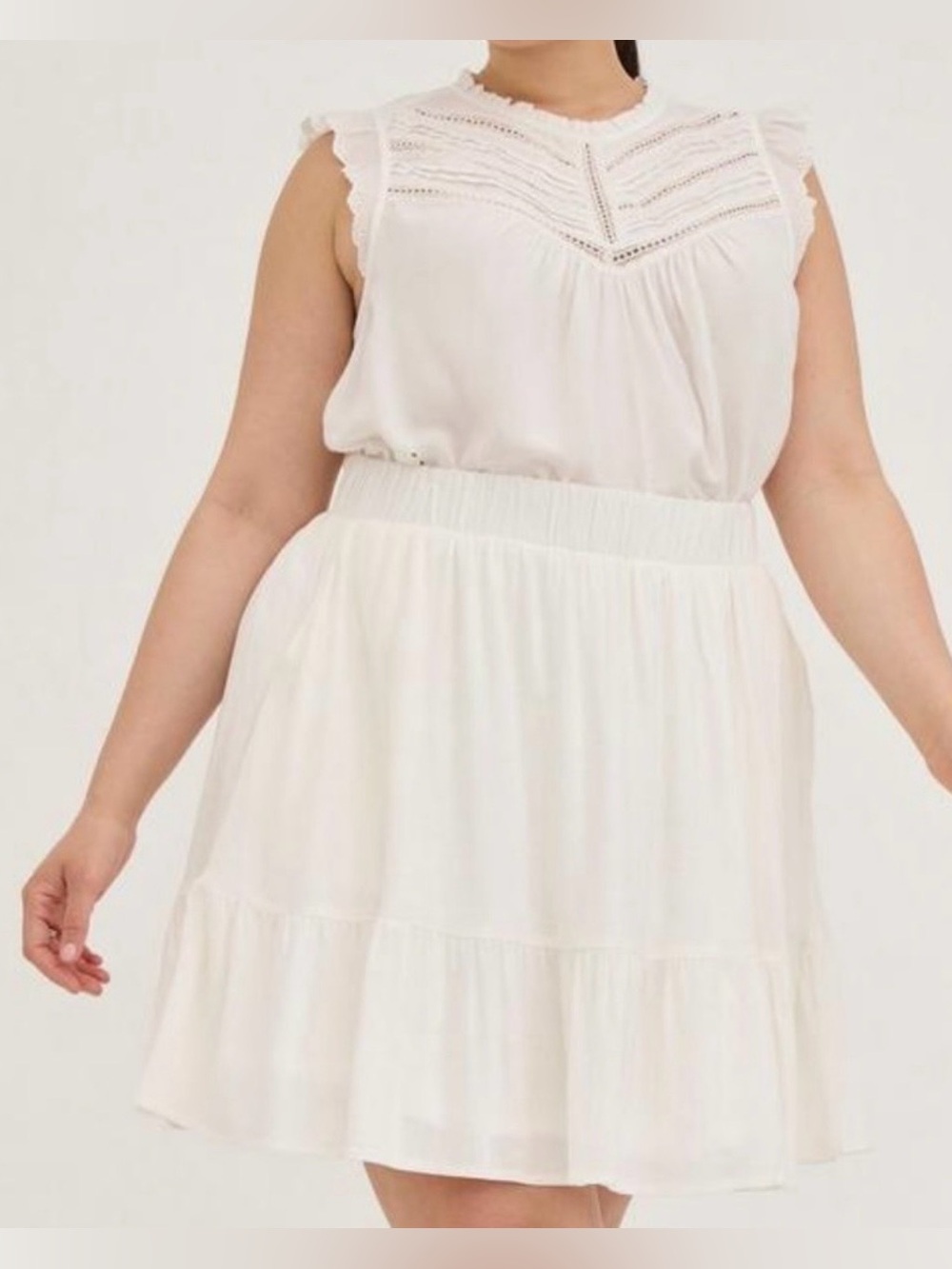 Torrid White Lenny Tiered Circle Mini Skirt Fully Lined